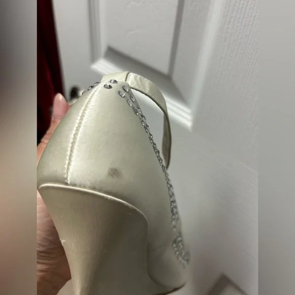 Benjamin Adams London Luxury Bridal Shoes Carmen Ivory Duchess Silk Rhinestone 8 - Picture 6 of 8
